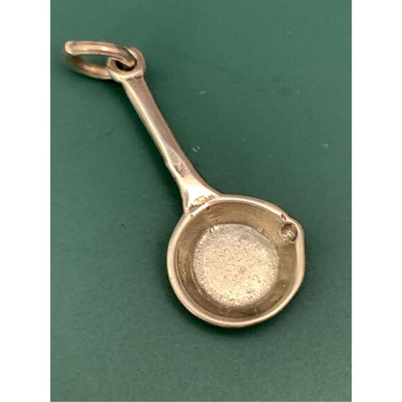.925 Sauce Pan Sterling Silver Jewelry Charm #chef - Picture 1 of 4